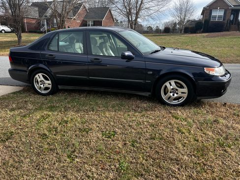 Used 2001 Saab 9-5 2.3T image 2