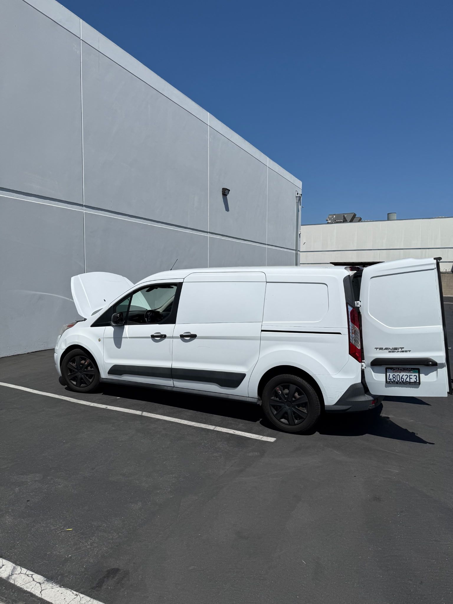 Used 2018 Ford Transit Connect XLT FWD image 4