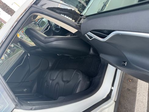 Used 2013 Tesla Model S Sedan 4D image 14