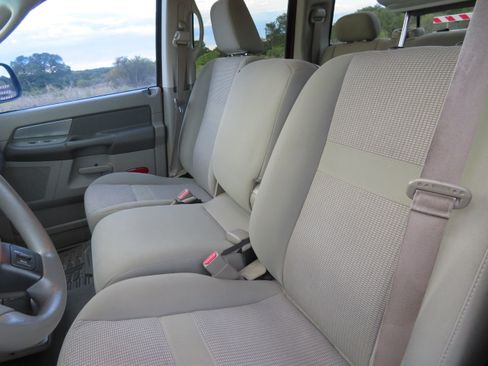 Used 2007 Dodge Ram 1500 Truck SLT image 26