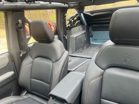 Used 2023 Ford Bronco Badlands image 30