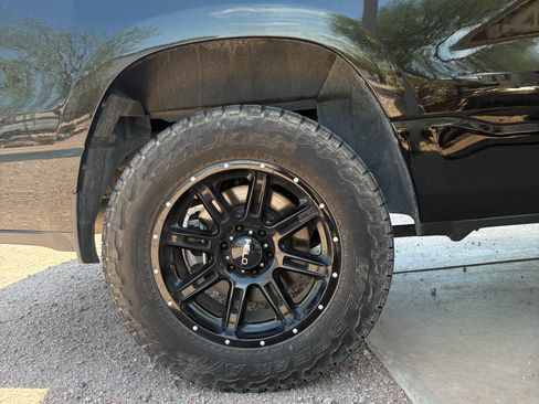 Used 2019 RAM 1500 Big Horn AWD/4WD image 5