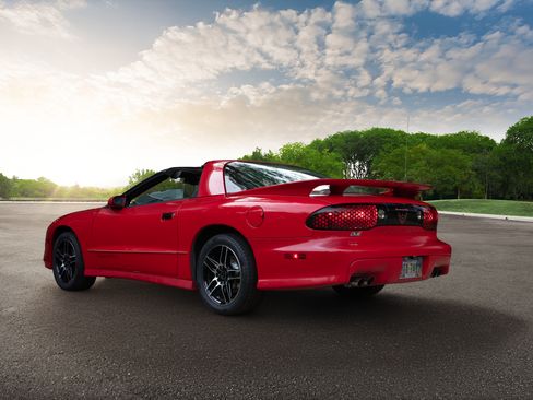 Used 1994 Pontiac Firebird Trans Am GT RWD image 9