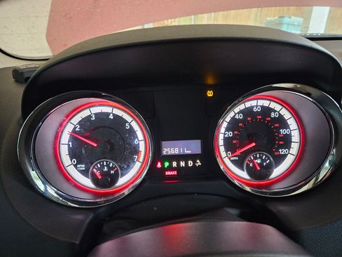 Used 2013 Dodge Grand Caravan SXT w/ Security Group image 13