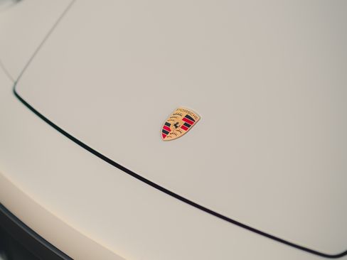 Used 2022 Porsche 911 Carrera S RWD image 25