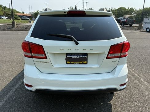 Used 2016 Dodge Journey SXT w/ Comfort/Convenience Group FWD image 5