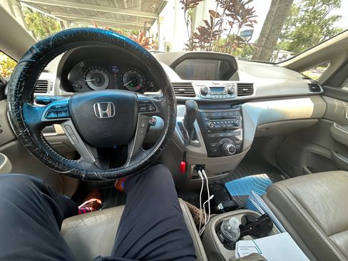 Used 2012 Honda Odyssey Touring image 7