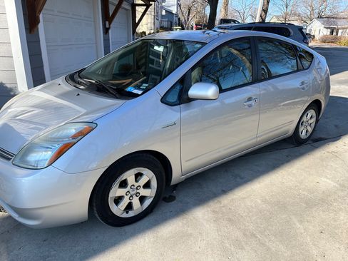 Used 2007 Toyota Prius Touring image 4