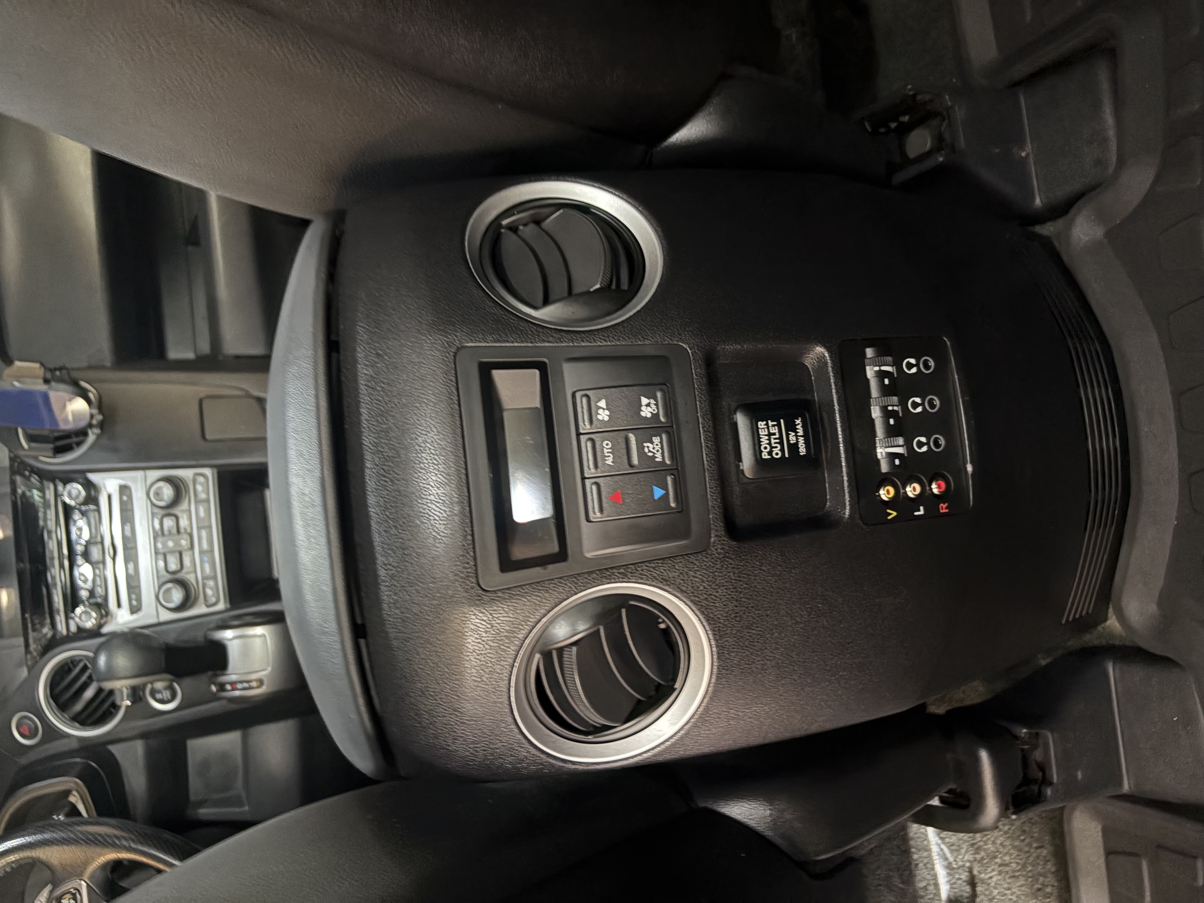 Used 2014 Honda Pilot Touring image 12