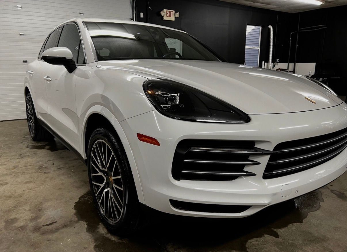 Used 2019 Porsche Cayenne AWD/4WD image 2