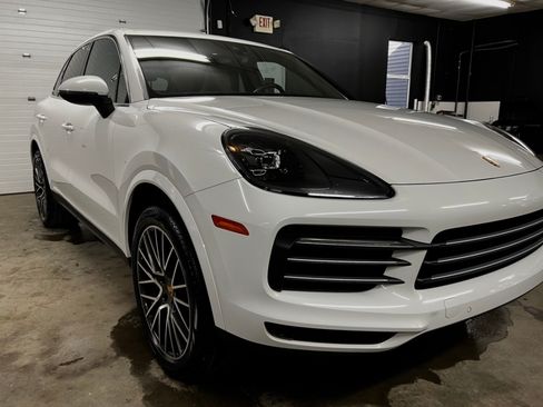 Used 2019 Porsche Cayenne AWD/4WD image 2