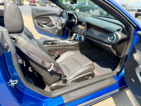 Used 2017 Chevrolet Camaro LT w/ RS Package RWD image 9