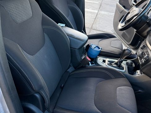 Used 2015 Jeep Cherokee Latitude image 13