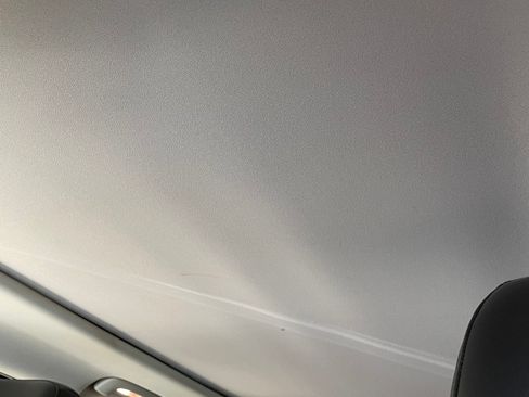 Used 2011 Jeep Grand Cherokee Limited image 13