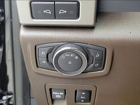 Used 2019 Ford F150 King Ranch w/ Equipment Group 601A Luxury image 17