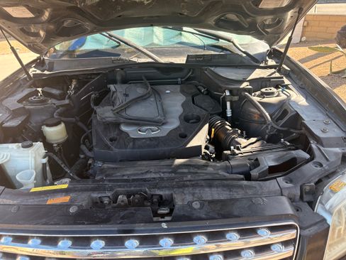 Used 2005 INFINITI FX35 2WD image 11