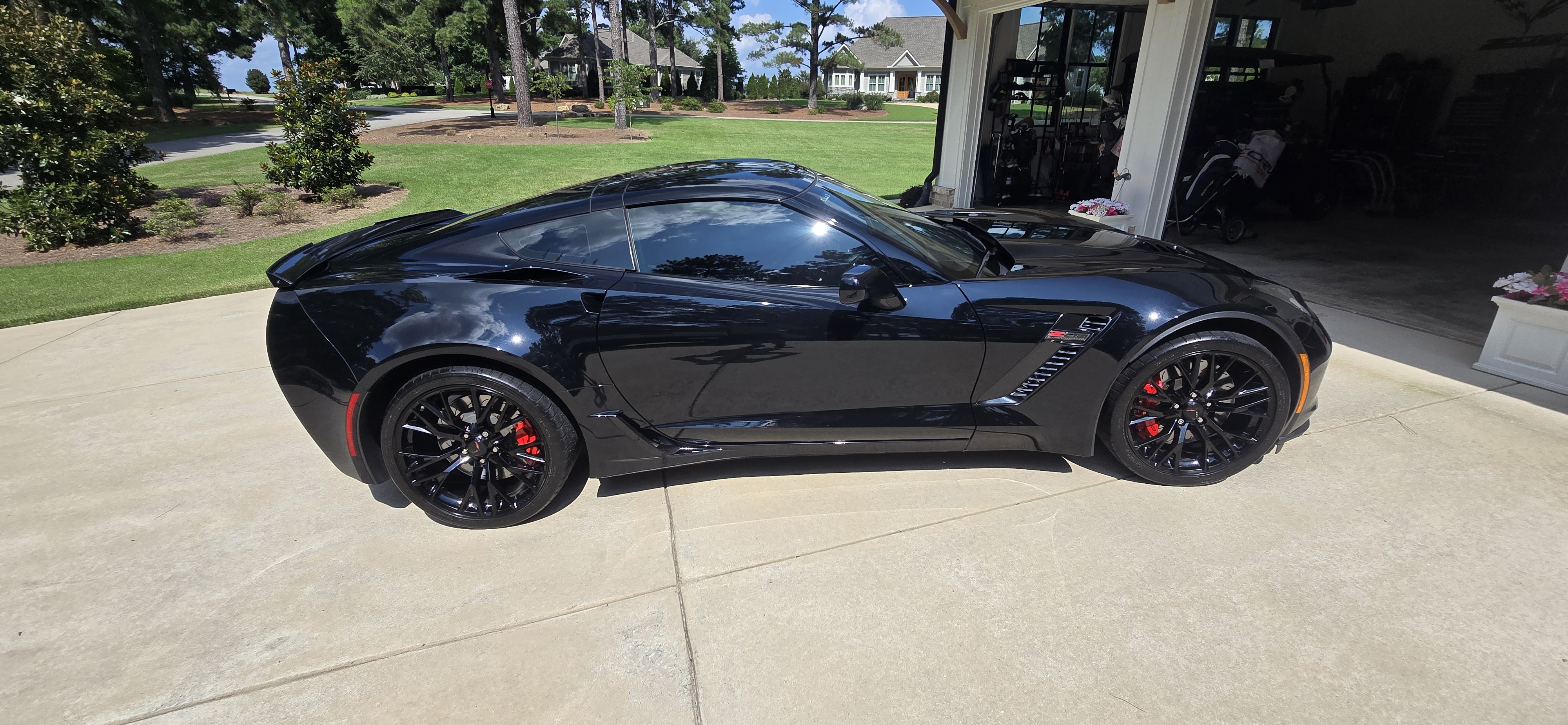 Used 2016 Chevrolet Corvette Z06 w/ 3LZ Preferred Equipment Group RWD image 20