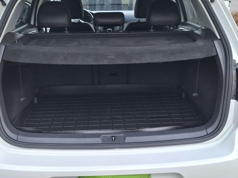 Used 2017 Volkswagen Golf Wolfsburg Edition image 13