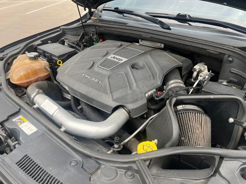 Used 2014 Jeep Grand Cherokee Limited w/ Luxury Group II image 13