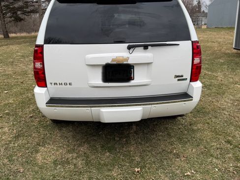 Used 2011 Chevrolet Tahoe LTZ image 2