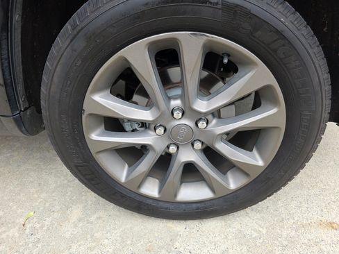 Used 2016 Jeep Grand Cherokee Limited 75th Anniversary image 16