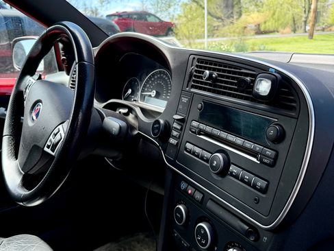 Used 2011 Saab 9-3 Aero FWD image 6