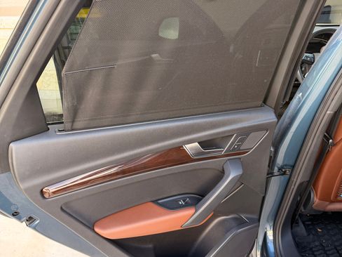 Used 2018 Audi Q5 2.0T Premium Plus w/ Premium Plus Package image 12