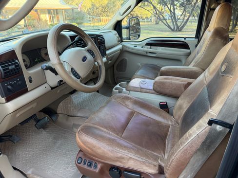 Used 2006 Ford F250 King Ranch image 14