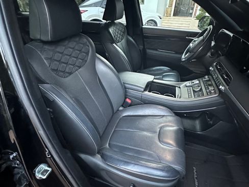 Used 2021 Hyundai Palisade Calligraphy w/ Winter Package image 4