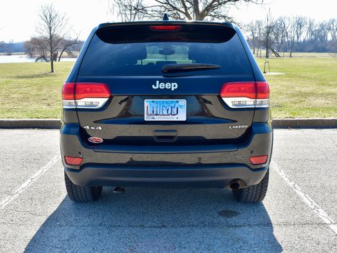 Used 2017 Jeep Grand Cherokee Laredo w/ Quick Order Package 23E image 9