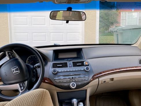 Used 2009 Honda Accord EX image 6