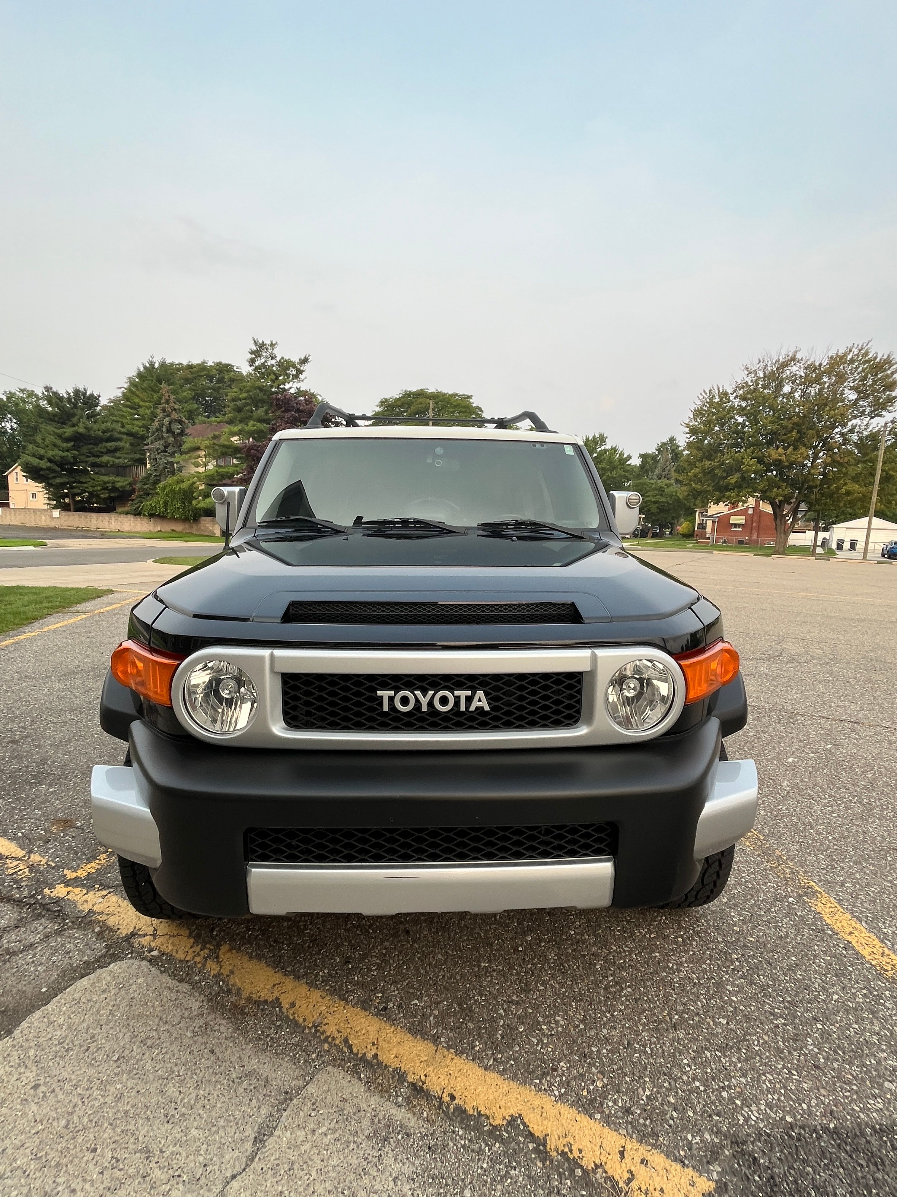 Used 2014 Toyota FJ Cruiser 4WD w/ Upgrade Package image 4