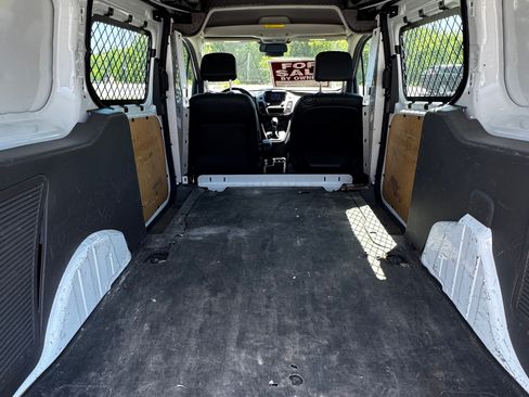 Used 2021 Ford Transit Connect XL FWD image 5