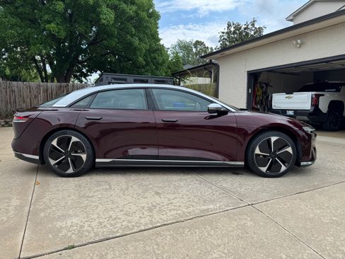 Used 2024 Lucid Air Grand Touring image 9
