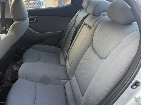 Used 2012 Hyundai Elantra GLS image 6