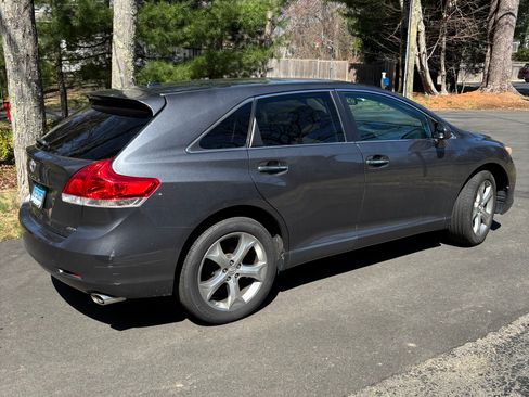 Used 2009 Toyota Venza AWD image 7