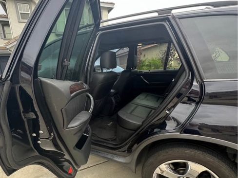 Used 2006 BMW X5 4.4i image 8