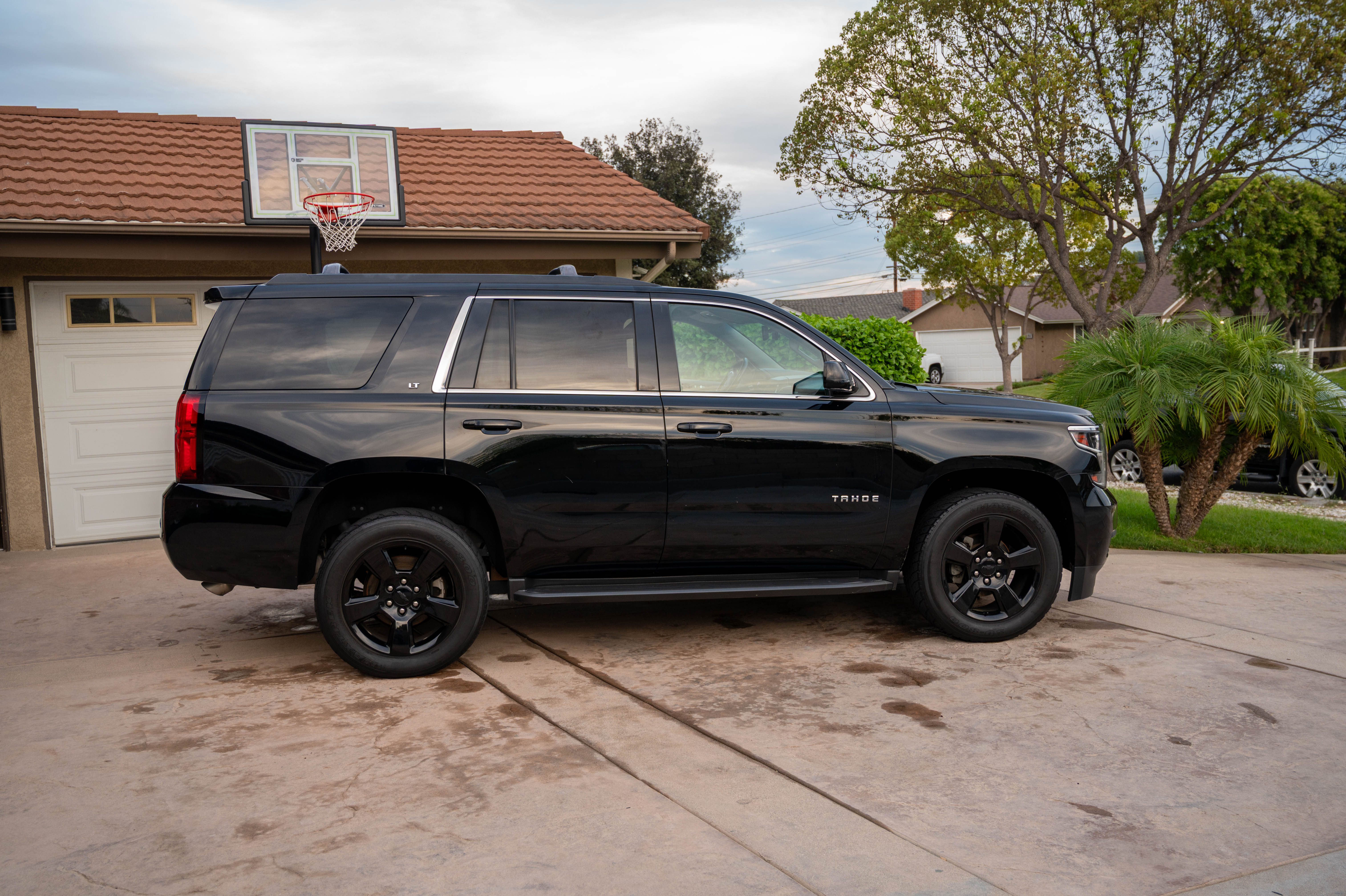 Used 2019 Chevrolet Tahoe LT w/ LT Midnight Edition RWD image 31