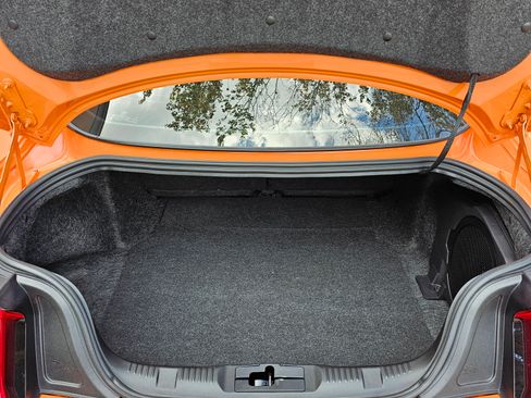 Used 2021 Ford Mustang Shelby GT500 w/ Carbon Fiber Handling Package image 29