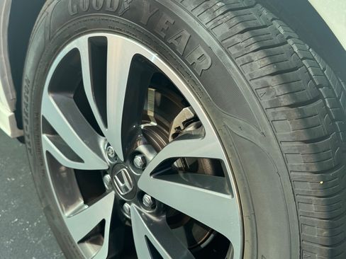 Used 2023 Honda Odyssey Touring image 13