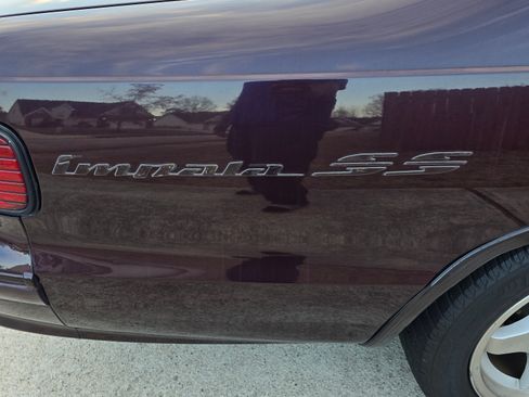 Used 1996 Chevrolet Impala SS RWD image 10