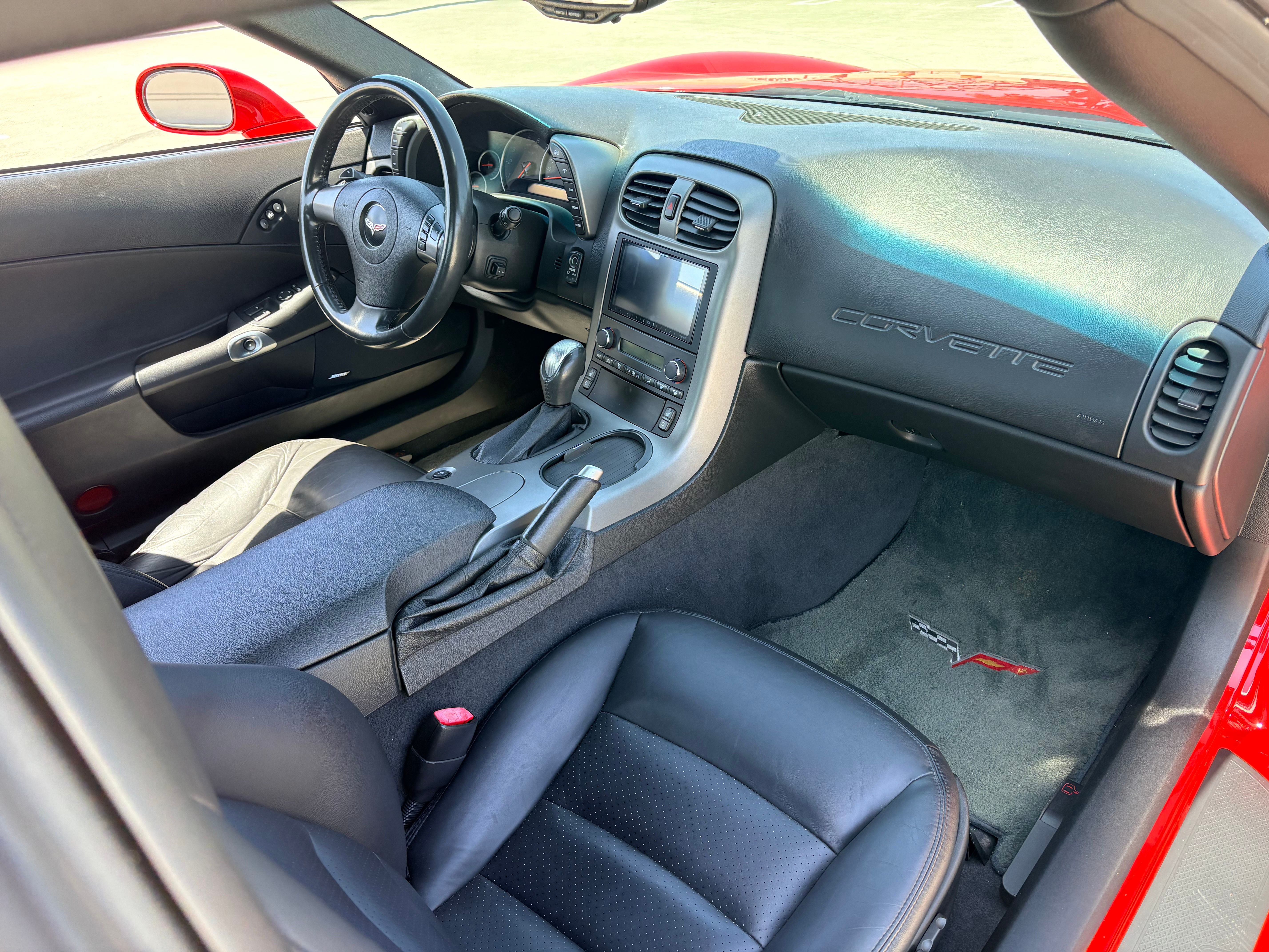 Used 2007 Chevrolet Corvette Coupe w/ Preferred Equipment Group RWD image 16