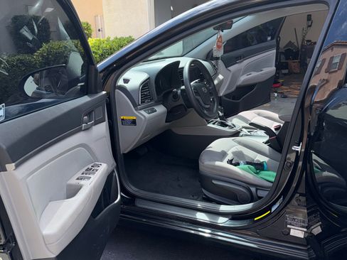 Used 2018 Hyundai Elantra SEL FWD image 10