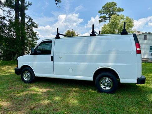 Used 2012 Chevrolet Express 2500 w/ Cold Climate Package RWD image 1