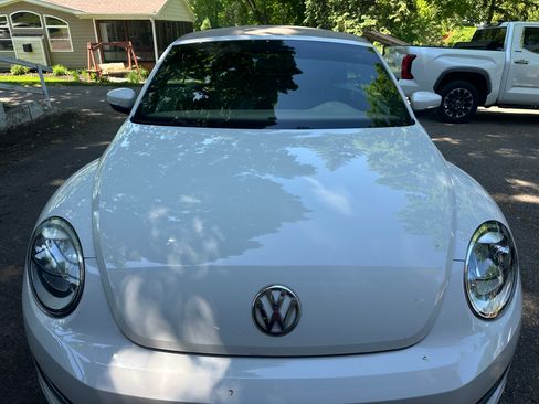 Used 2013 Volkswagen Beetle 2.5 FWD image 4