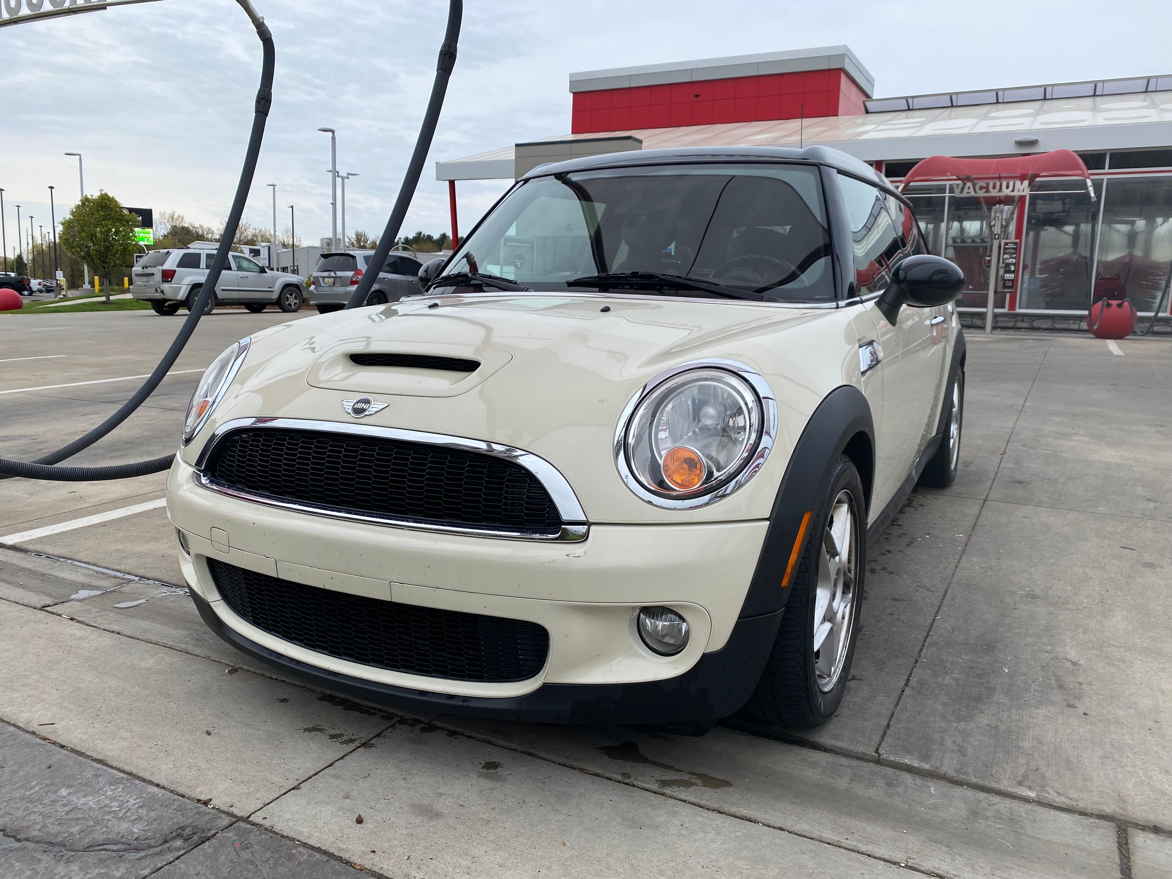 Used 2010 MINI Cooper Clubman S FWD image 13