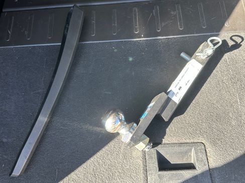 Used 2012 GMC Terrain SLT w/ Chrome and Technology Package image 13