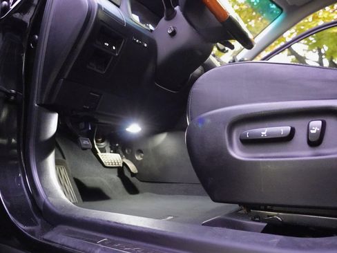 Used 2011 Lexus RX 350 AWD w/ Premium Pkg image 6