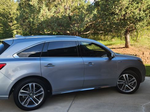 Used 2017 Acura MDX Sport Hybrid w/ Advance Pkg AWD/4WD image 2