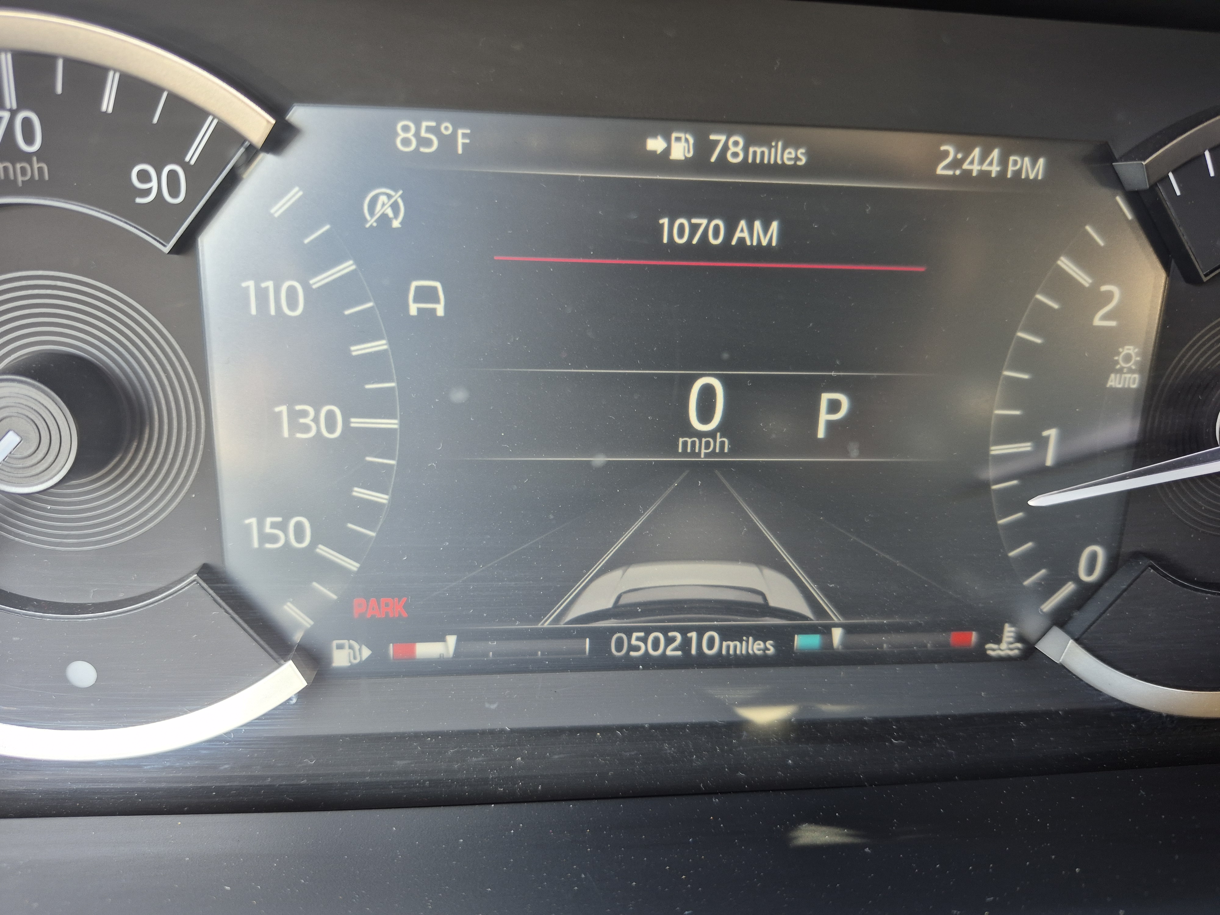 Used 2020 Land Rover Discovery Sport AWD/4WD image 14